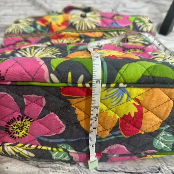 Vera Bradley Quilted Floral Shoulder/Crossbody Bag – W/ Tumbler Retired Pattern‎ - Picture 16 of 16